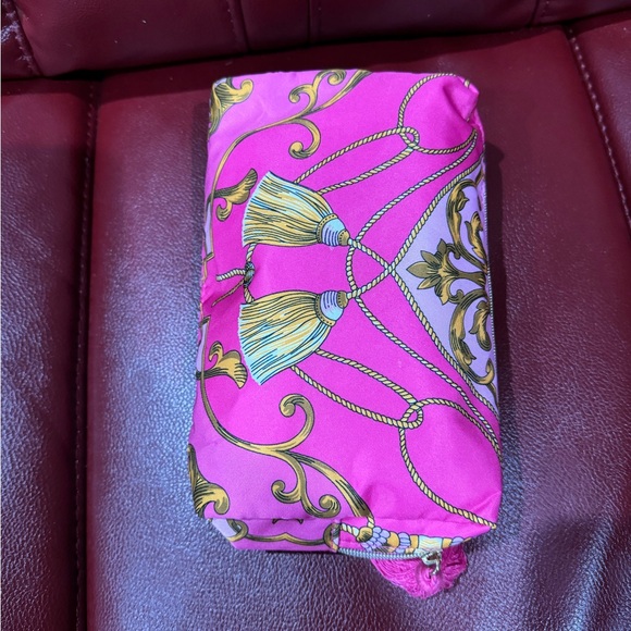 Estee Lauder make up bag - Picture 9 of 14